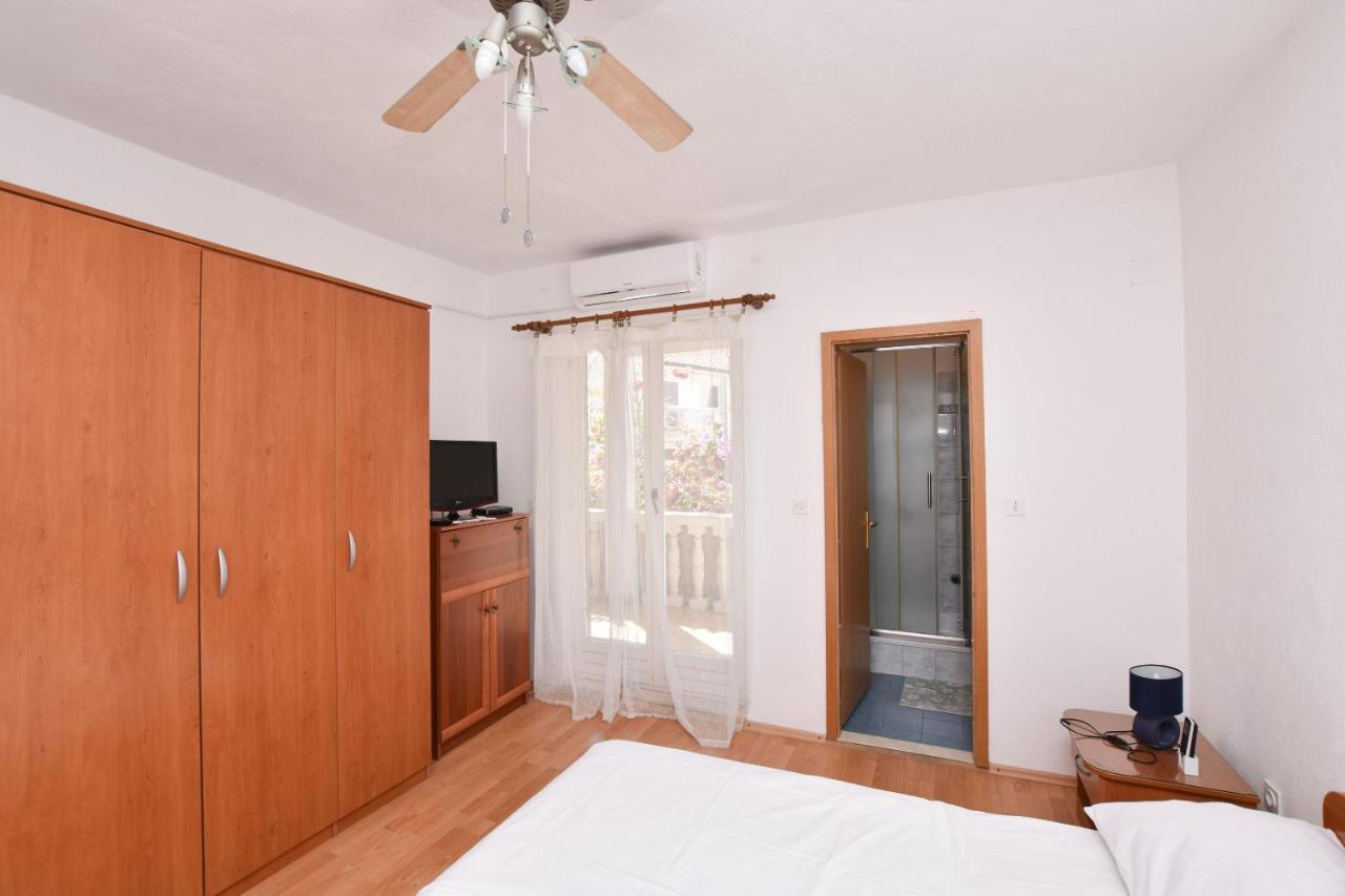 Apartments&Rooms Jakov Primošten Buitenkant foto