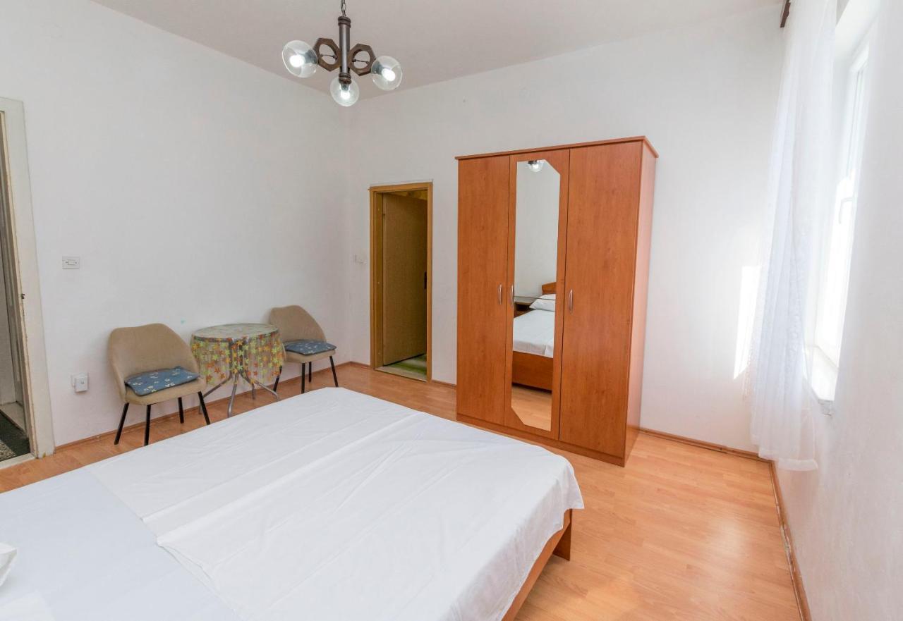 Apartments&Rooms Jakov Primošten Buitenkant foto